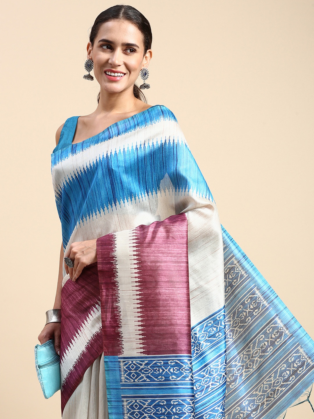 

VISHNU WEAVES Abstract Printed Tussar Saree, Blue
