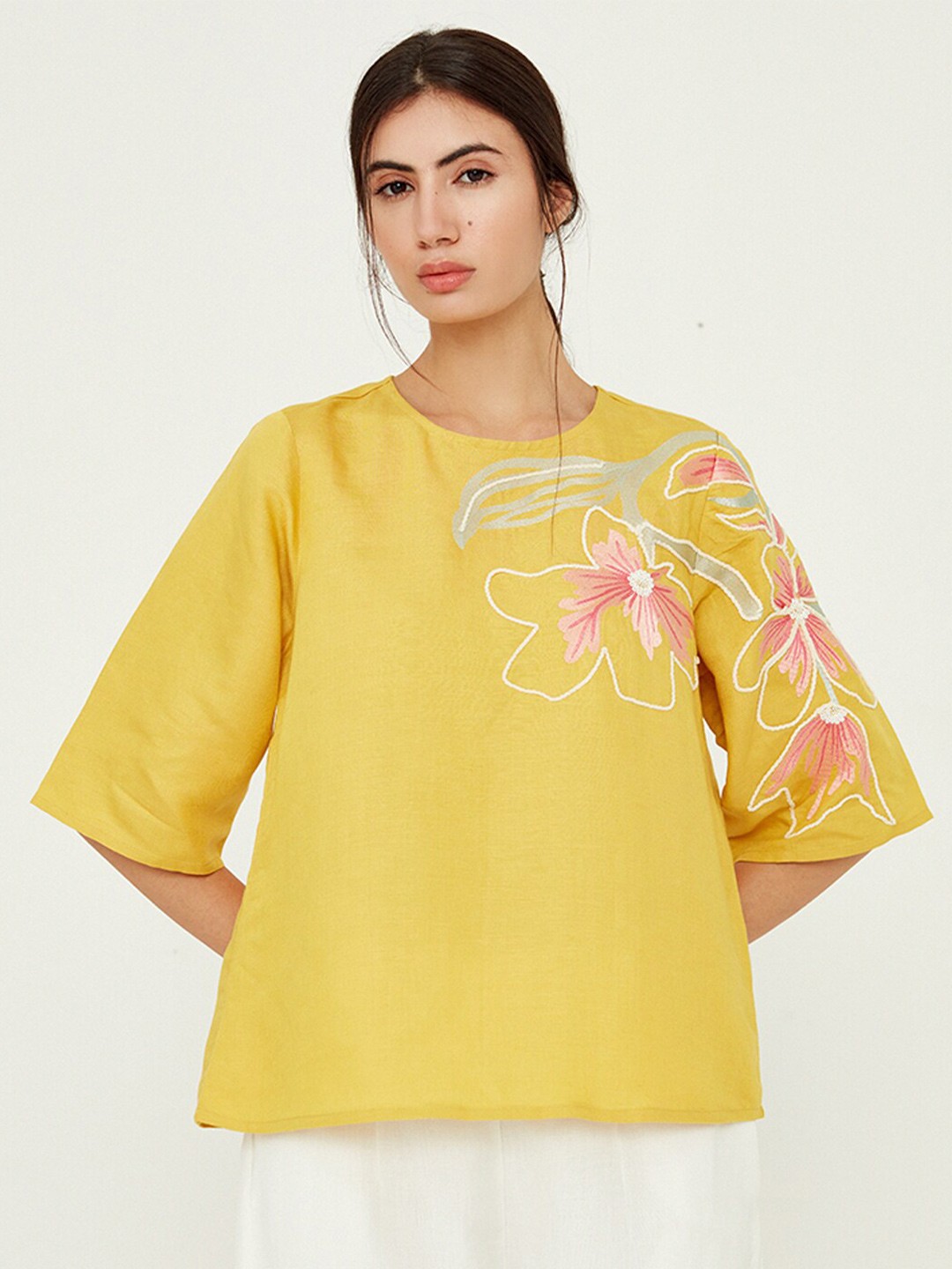 

Ancestry Floral Embroidered Sequinned Linen Kurti, Yellow