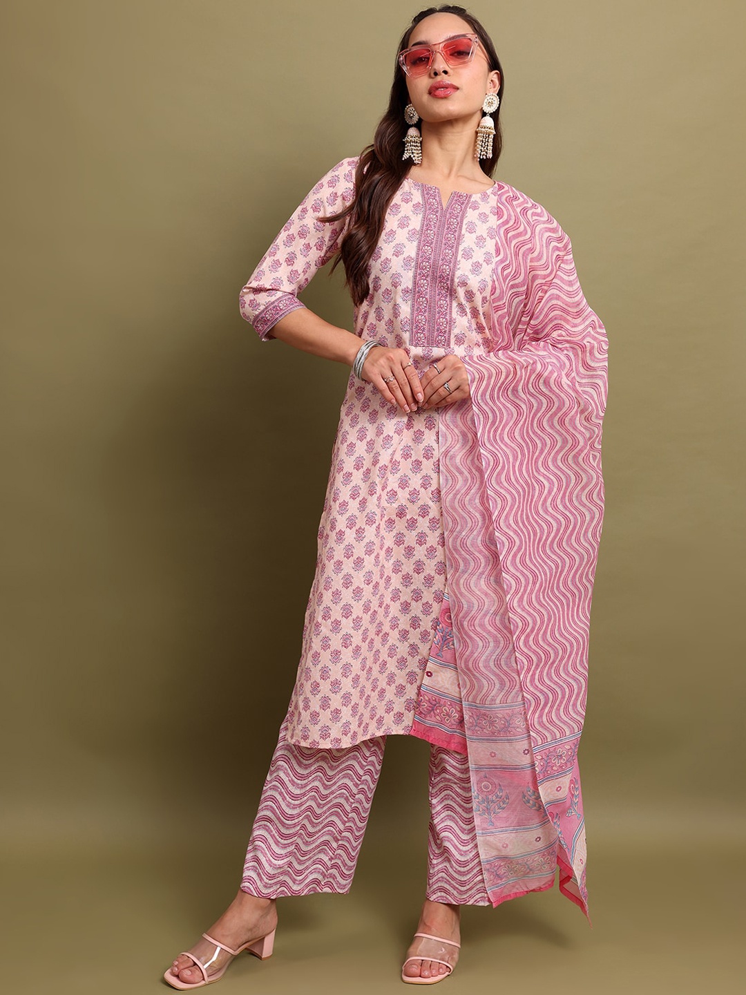 

Vishudh Pink Floral Printed Regular Kurta & Palazzos With Dupatta