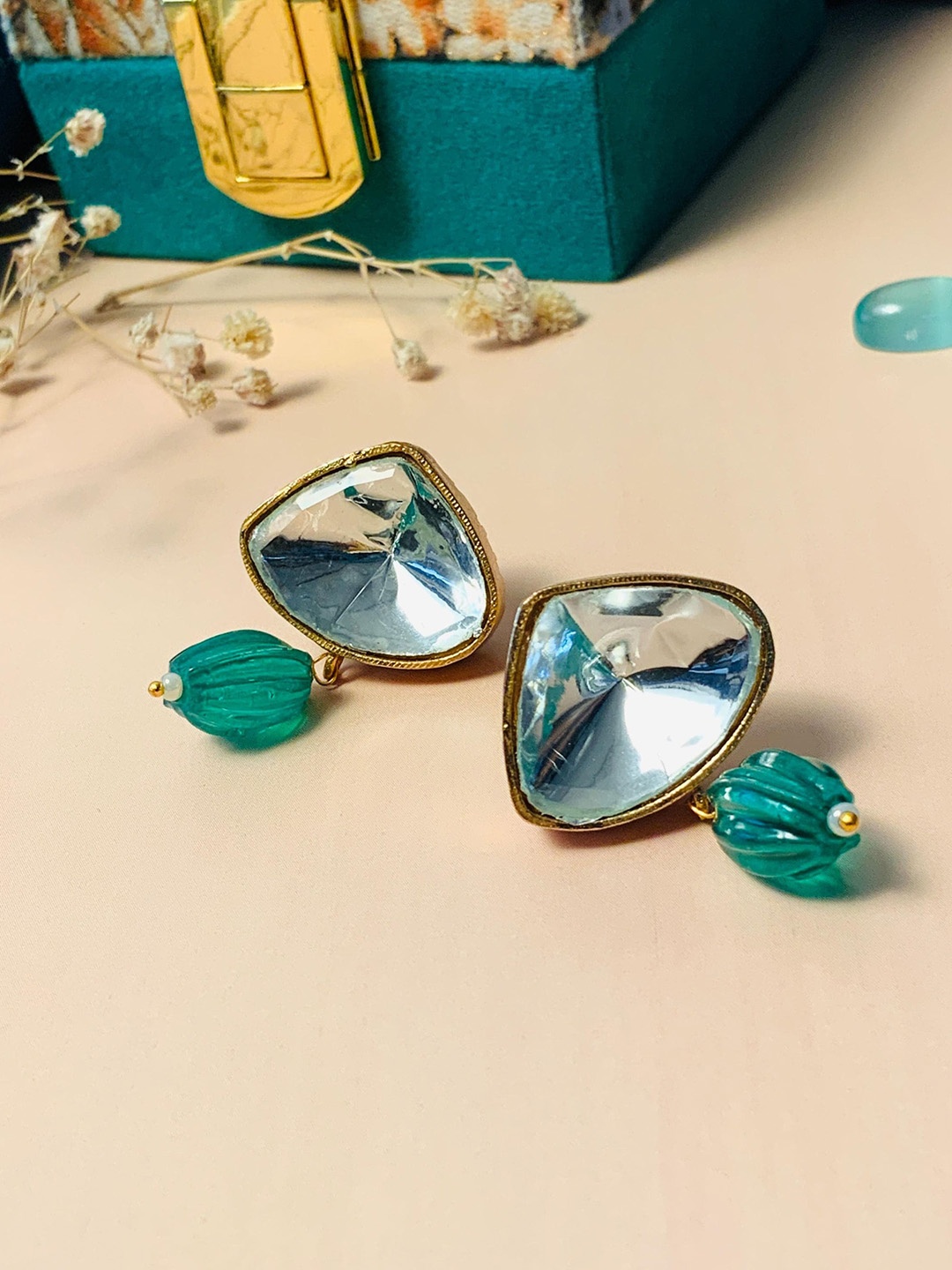 

ABDESIGNS Classic Studs Earrings, Gold