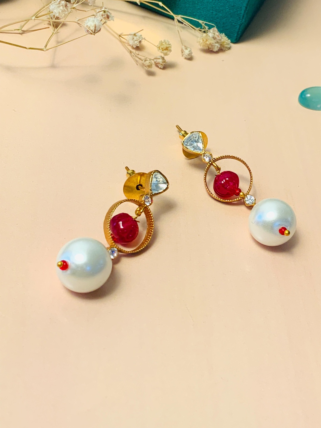 

ABDESIGNS Gold-Plated Classic Kundan Studs Earrings