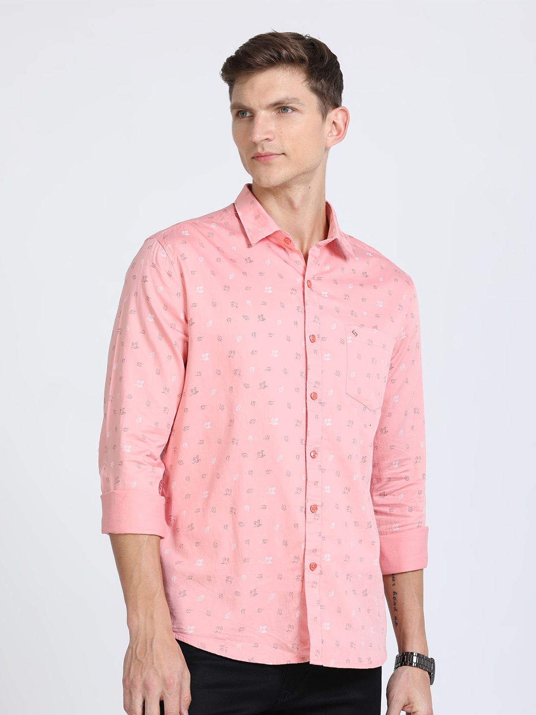 

Classic Polo Men Slim Fit Conversational Printed Casual Shirt, Pink