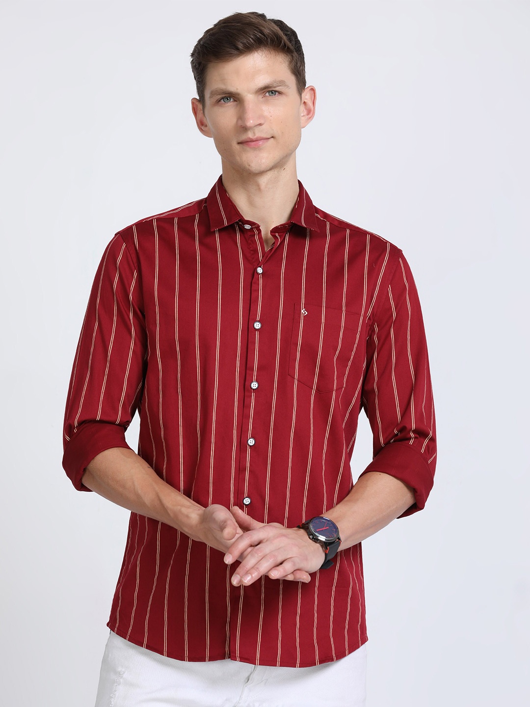 

Classic Polo Men Slim Fit Opaque Striped Casual Shirt, Red