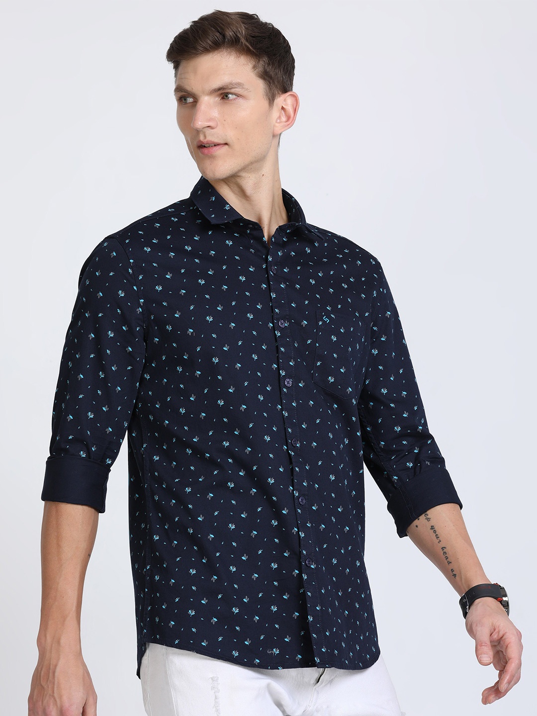 

Classic Polo Men Slim Fit Conversational Printed Casual Shirt, Navy blue