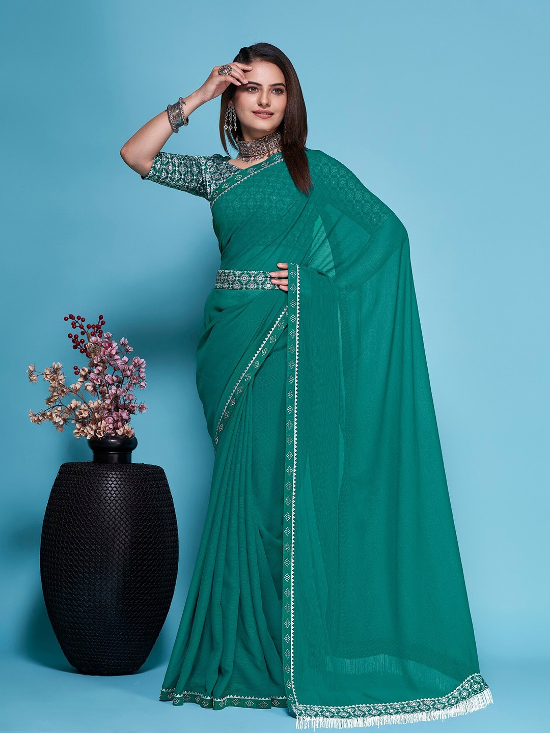 

TEREZA Pure Georgette Belted Saree, Green