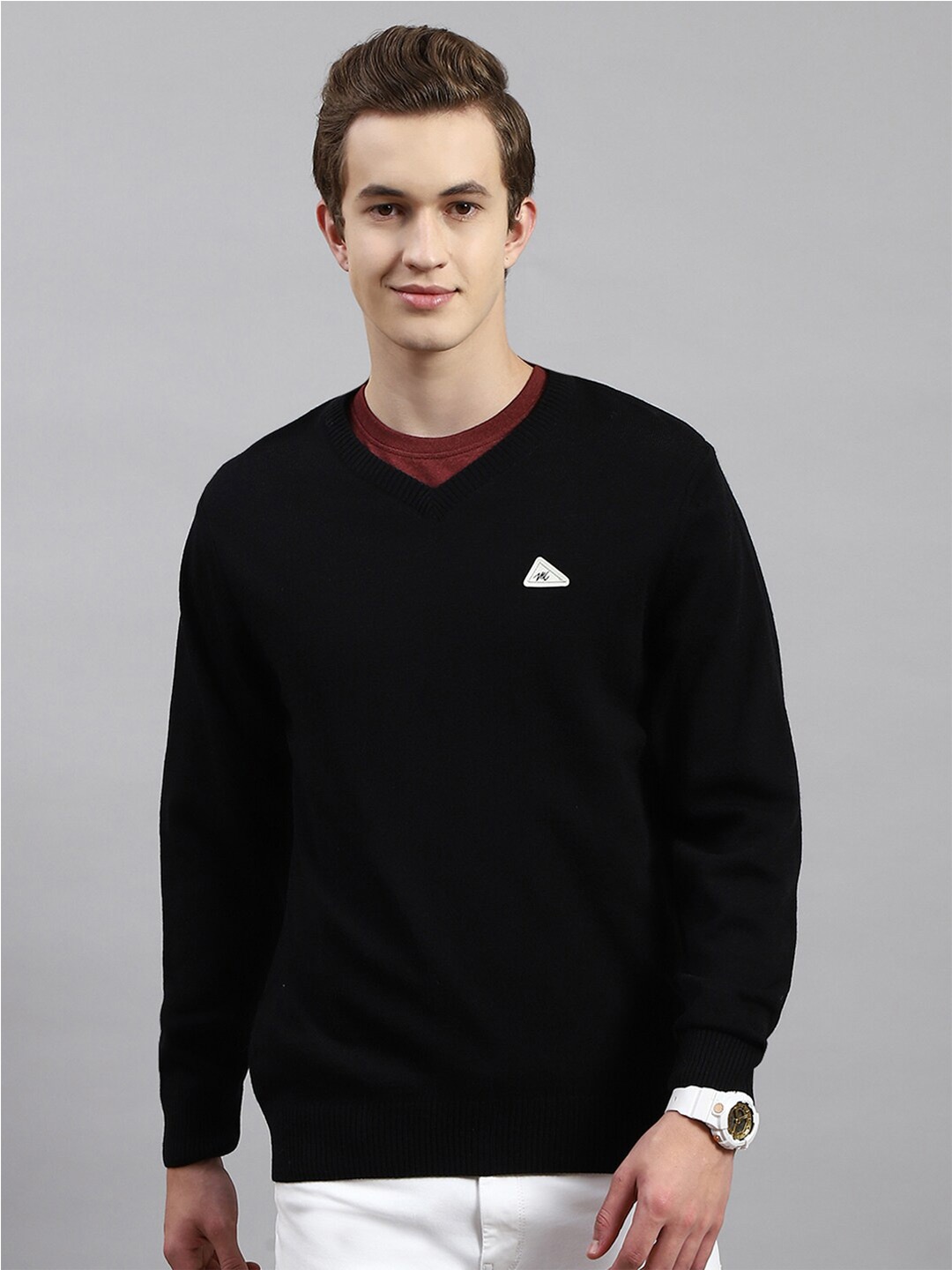 

Monte Carlo V-Neck Woollen Pullover, Black