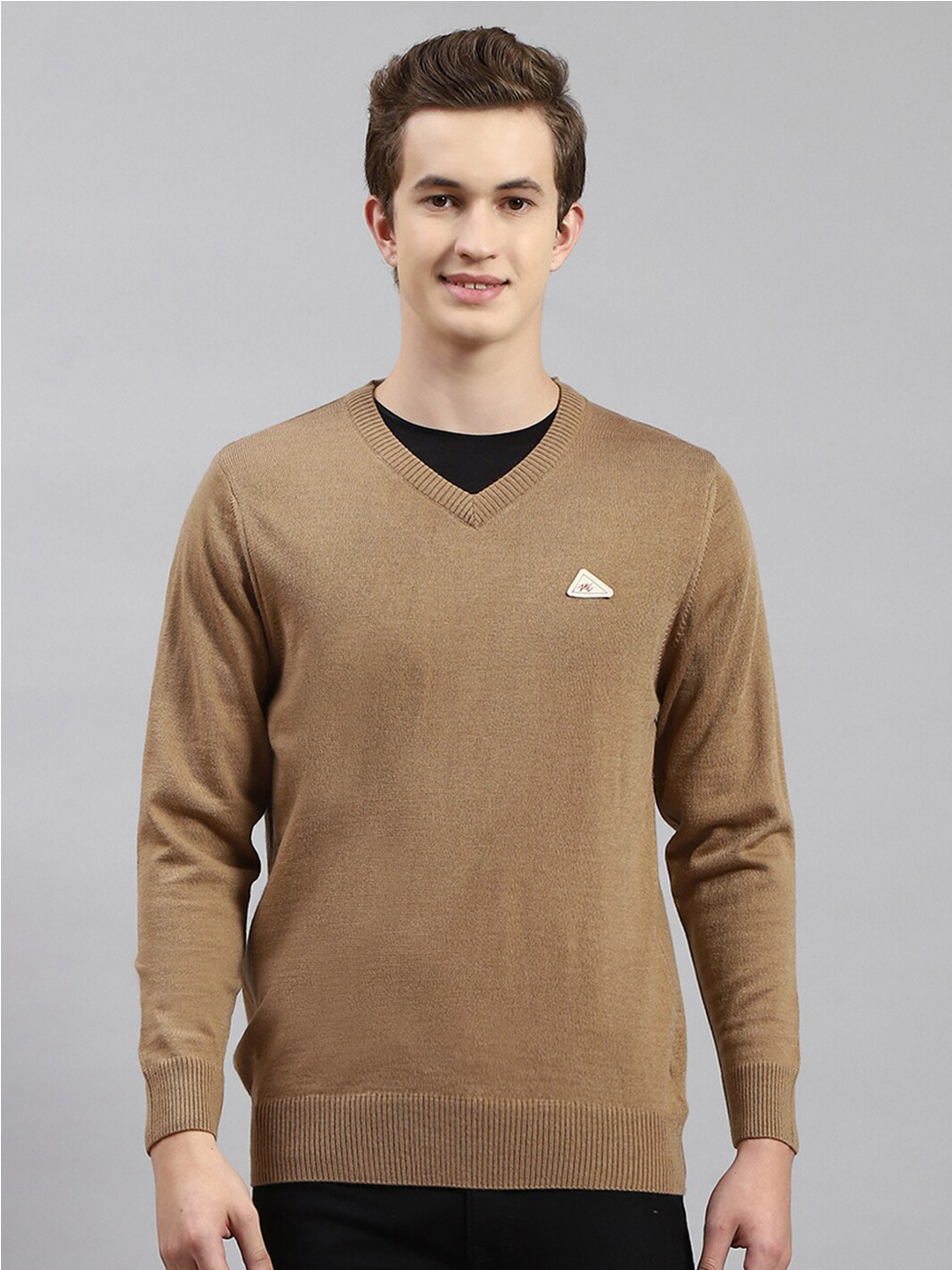 

Monte Carlo V-Neck Woollen Pullover, Brown