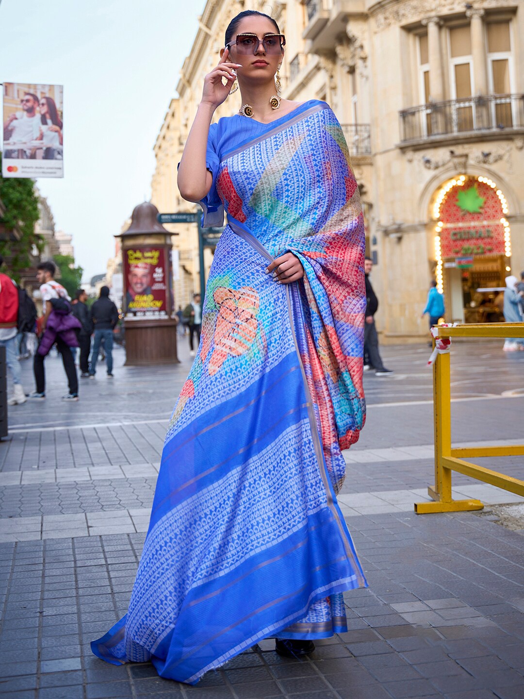 

Mitera Blue & Pink Abstract Woven Design Zari Saree