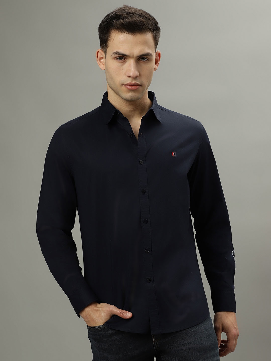 

Iconic Spread Collar Pure Cotton Casual Shirt, Navy blue