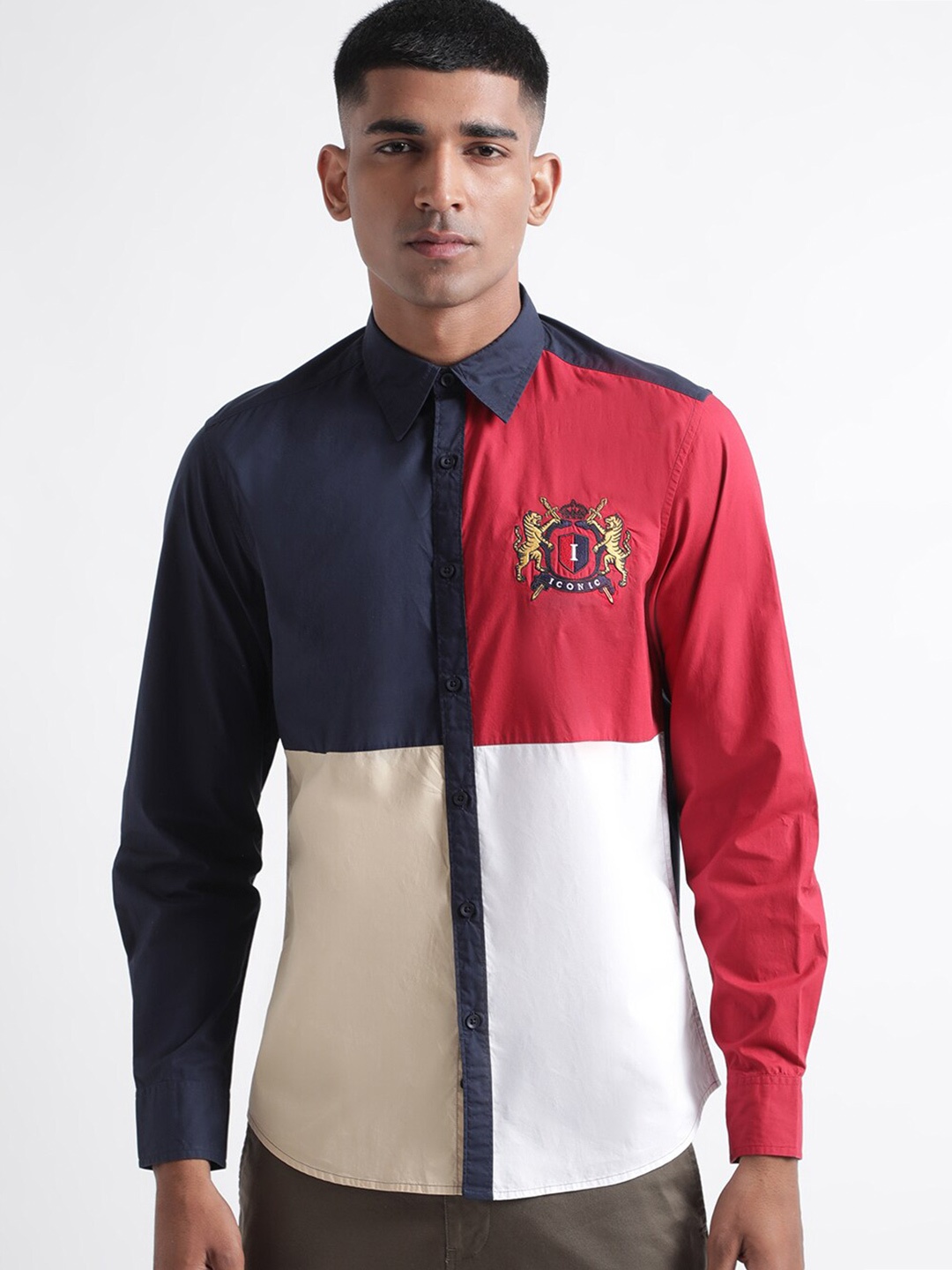 

Iconic Colourblocked Cotton Casual Shirt, Blue