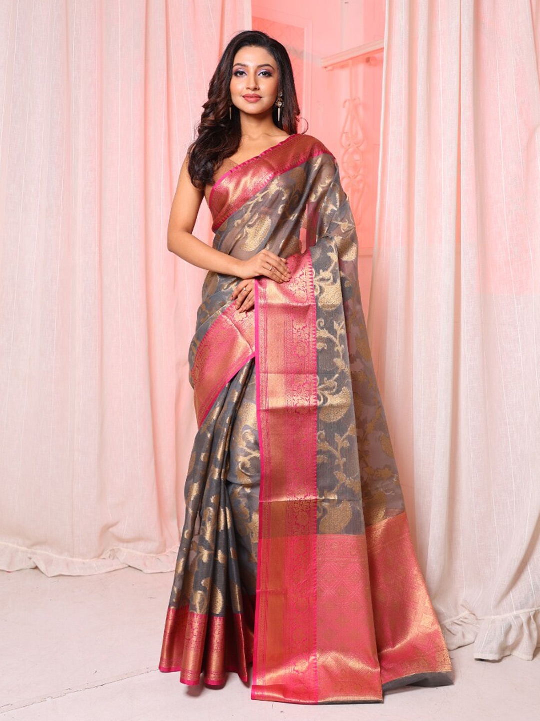 

Arhi Woven Design Zari Organza Saree, Grey