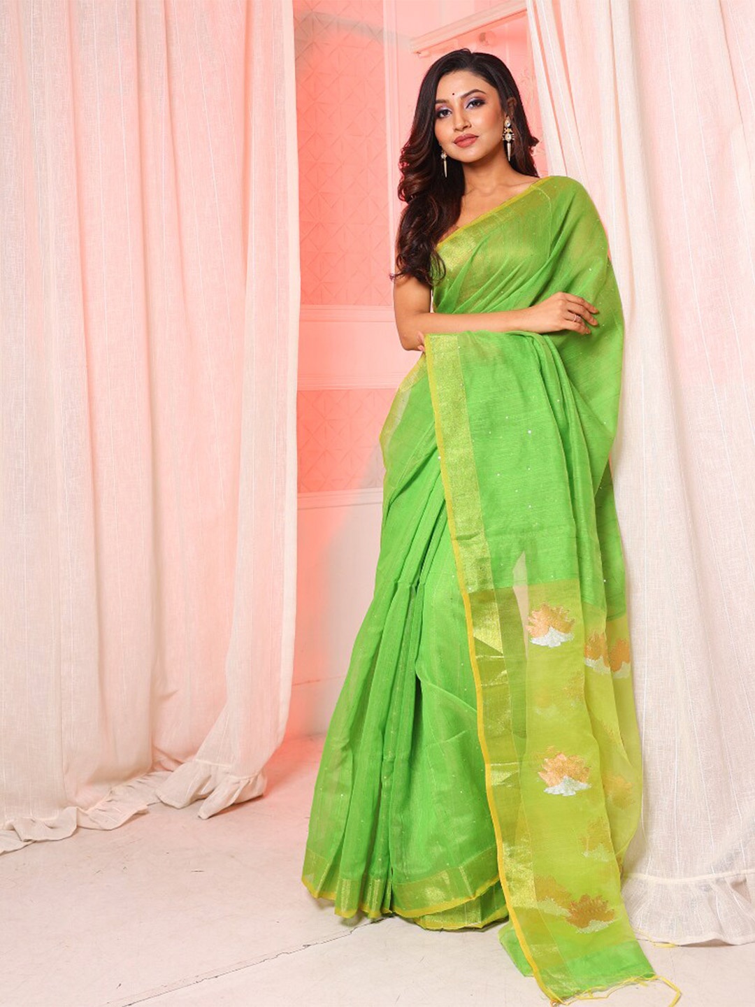 

Arhi Woven Design Zari Saree, Green