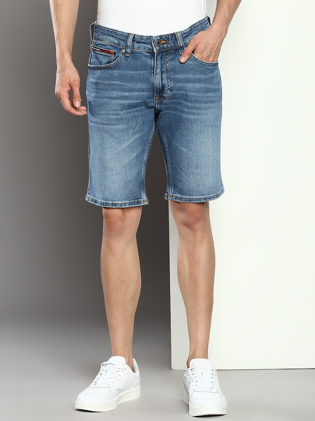 

Tommy Hilfiger Men Mid-Rise Slim Fit Washed Denim Shorts, Blue
