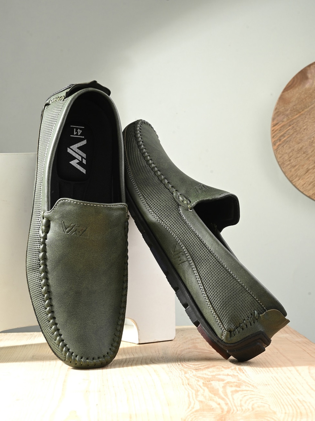 

VIV Men Perforations Comfort Insole Basics Driving Shoes, Olive