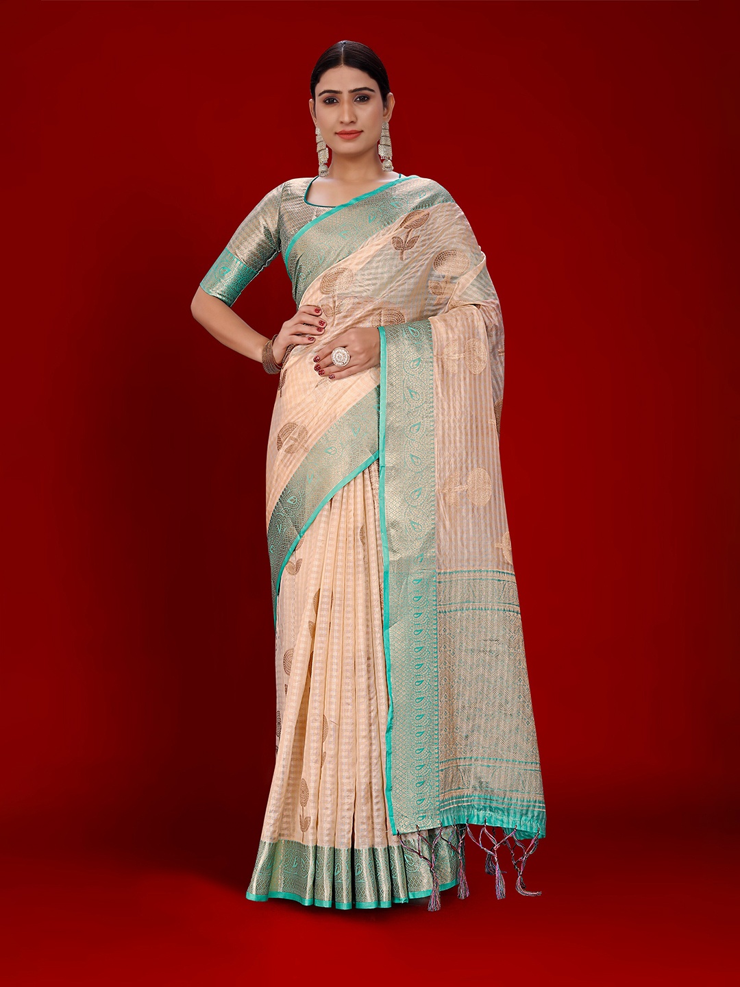 

Nimayaa Checked Zari Organza Kanjeevaram Saree, Peach
