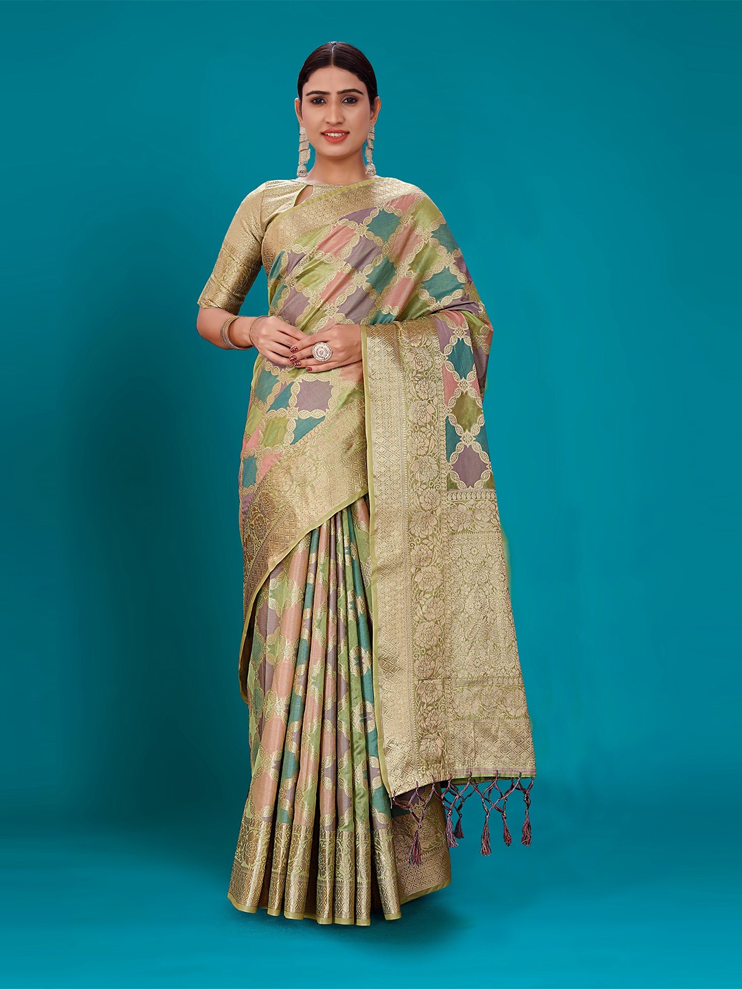 

Nimayaa Ethnic Motif Woven Design Zari Organza Kanjeevaram Saree, Green