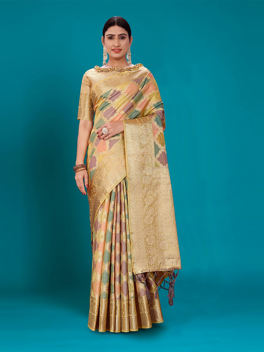 

Nimayaa Ethnic Motifs Woven Design Zari Organza Kanjeevaram Saree, Beige