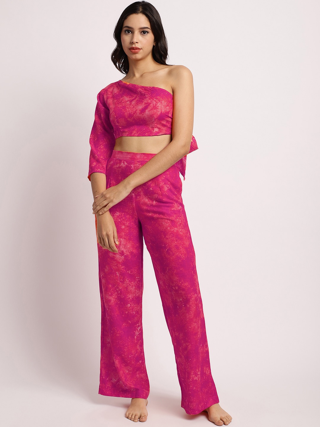 

EROTISSCH Pink Printed One Shoulder Top With Trouser
