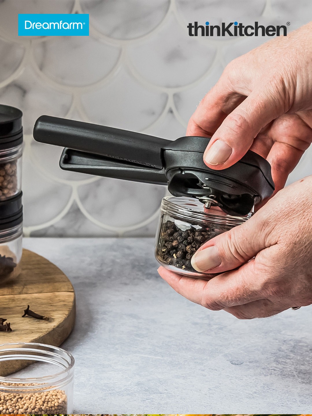

Dreamfarm Black Ortwo Lite Pepper Mill