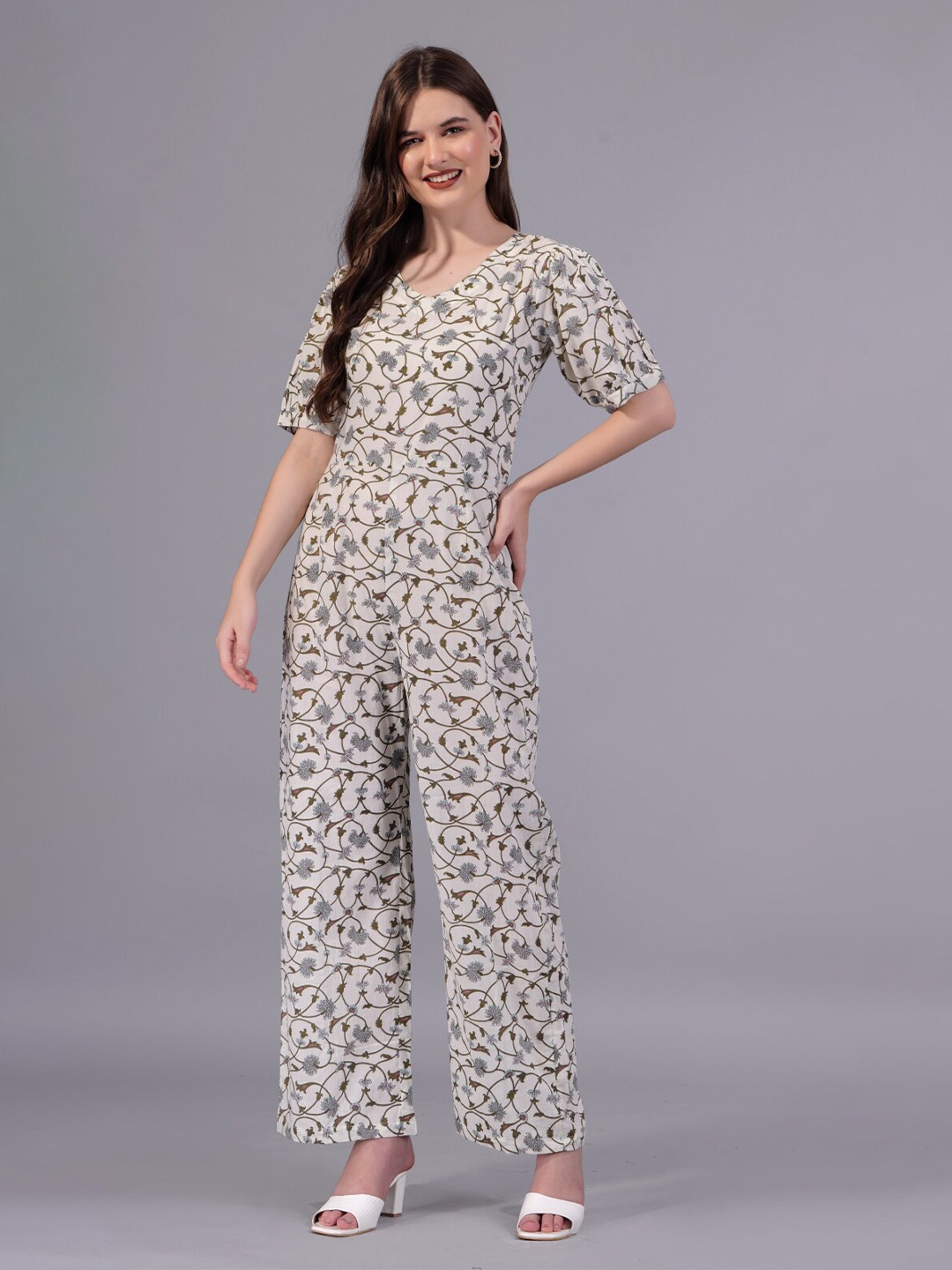 

Aarti Fashion Floral Printed Pure Cotton Basic Jumpsuit, White