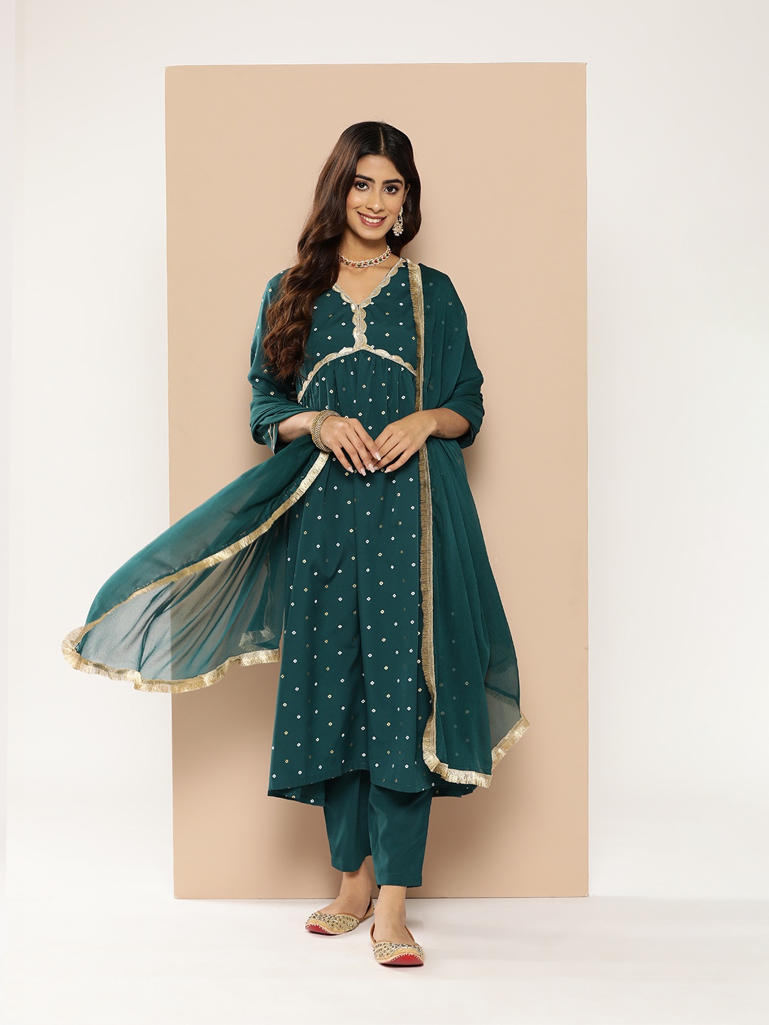

HERE&NOW Women Bandhani Printed Empire Kurta with Trousers & Dupatta, Green
