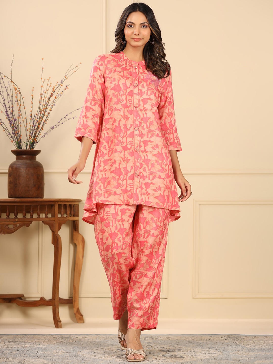 

PIROH Women Ethnic Motifs Printed Regular Pure Cotton Kurti with Trousers, Pink