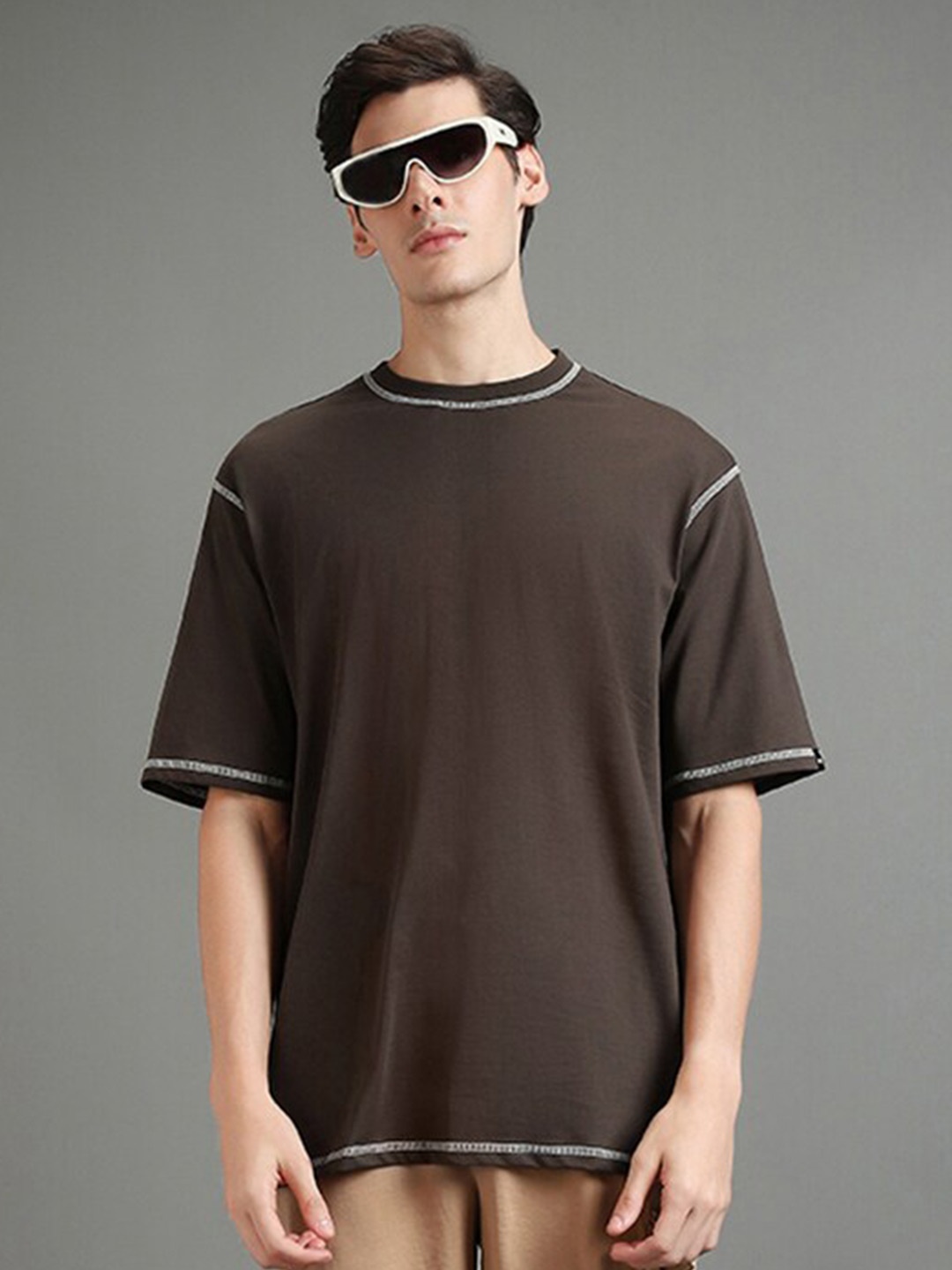 

Bewakoof Brown Round Neck Pure Cotton Oversized T-shirt