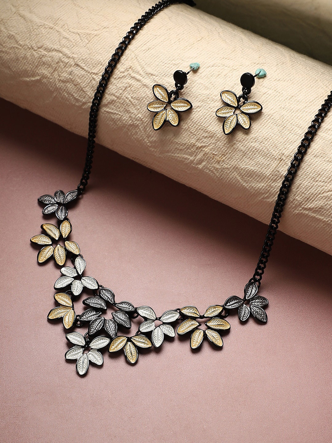 

SOHI Foliage Necklace & Earrings Jewellery Set, Gold