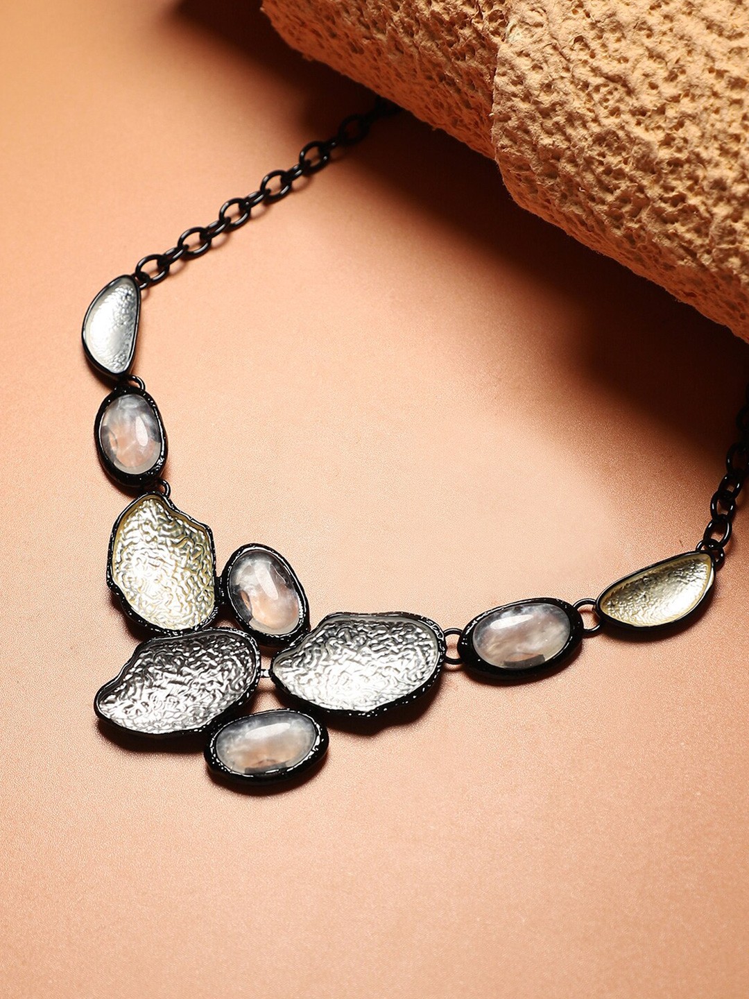 

SOHI Stone Studded Necklace, Black
