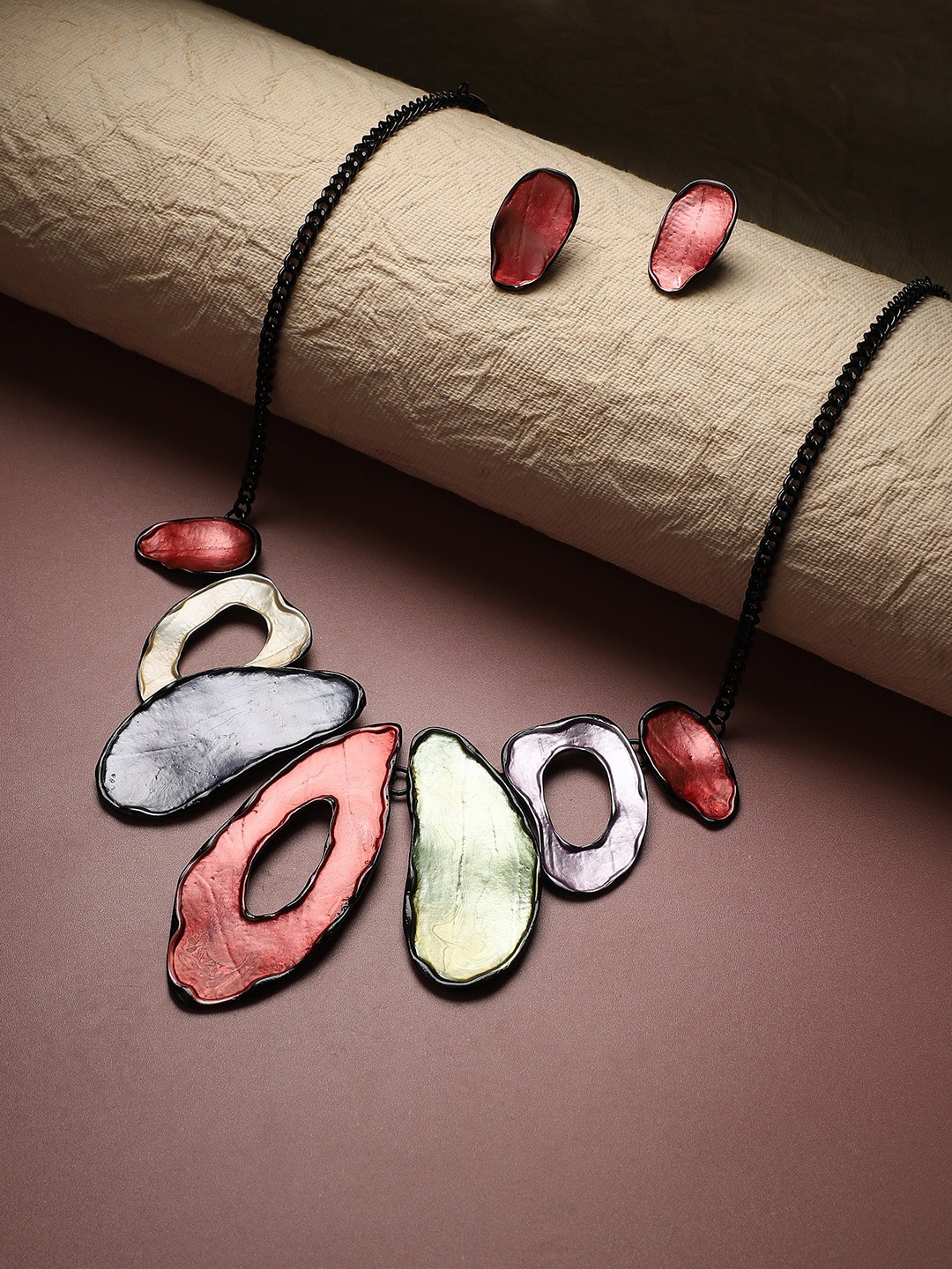 

SOHI Abstract Halo Necklace & Earrings Jewellery Set, Red