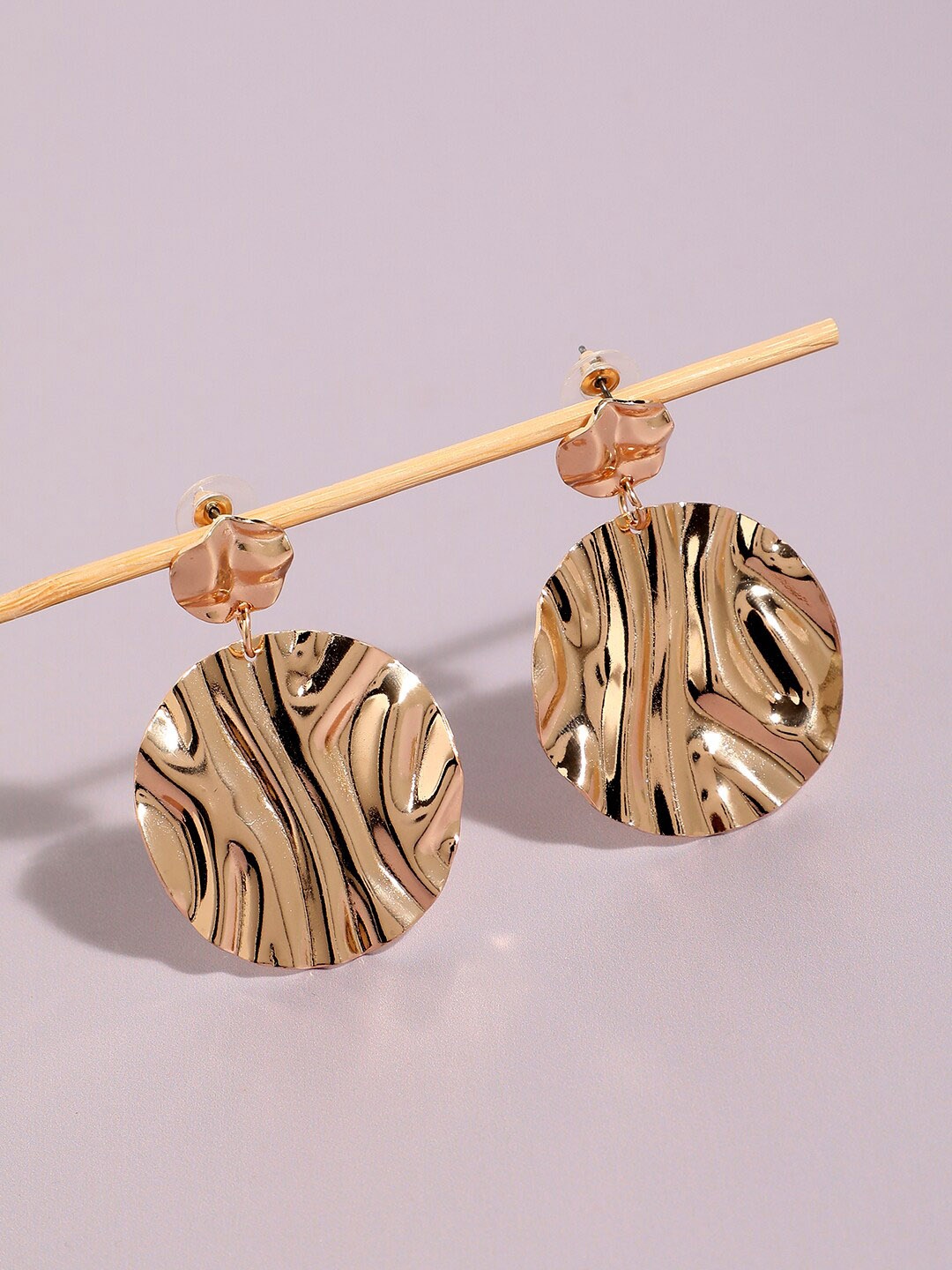 

SOHI Gold-Plated Circular Drop Earrings