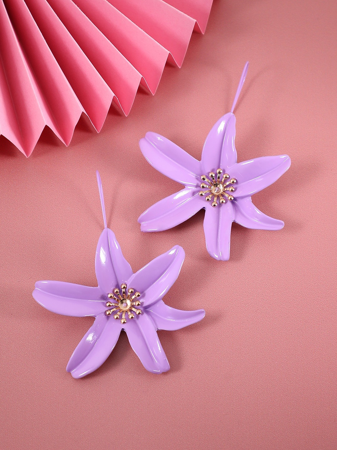 

SOHI Gold Plated Stone Studded Floral Studs Earrings
