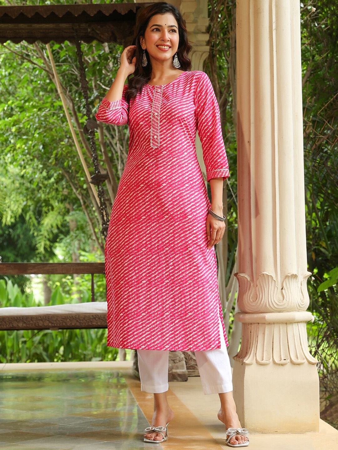 

PIROH Leheriya Printed Straight Pure Cotton Kurta, Pink