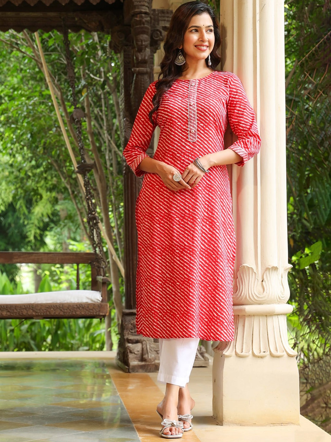 

PIROH Leheriya Printed Straight Pure Cotton Kurta, Red