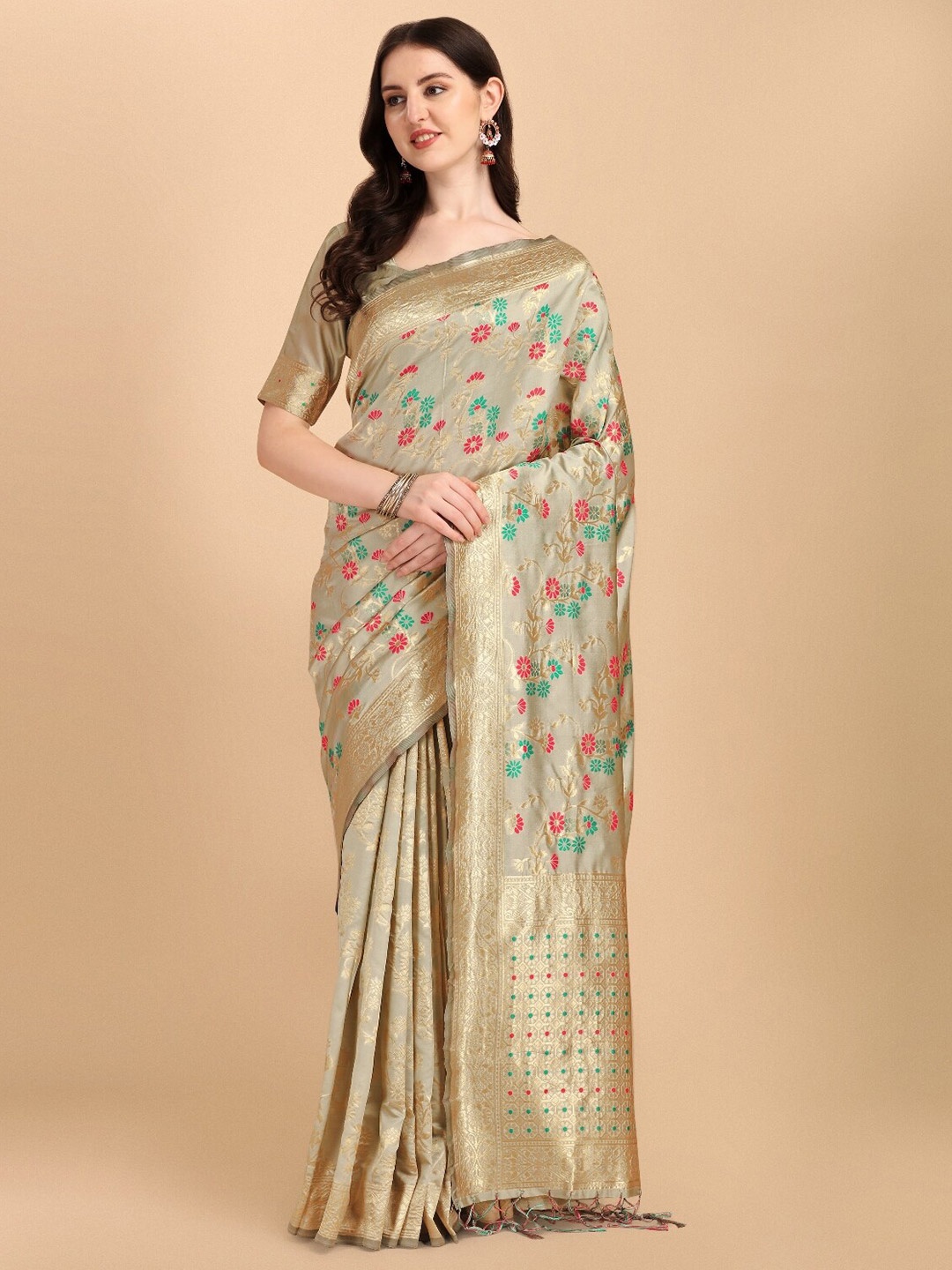 

DIVASTRI Floral Woven Design Zari Banarasi Saree, Cream