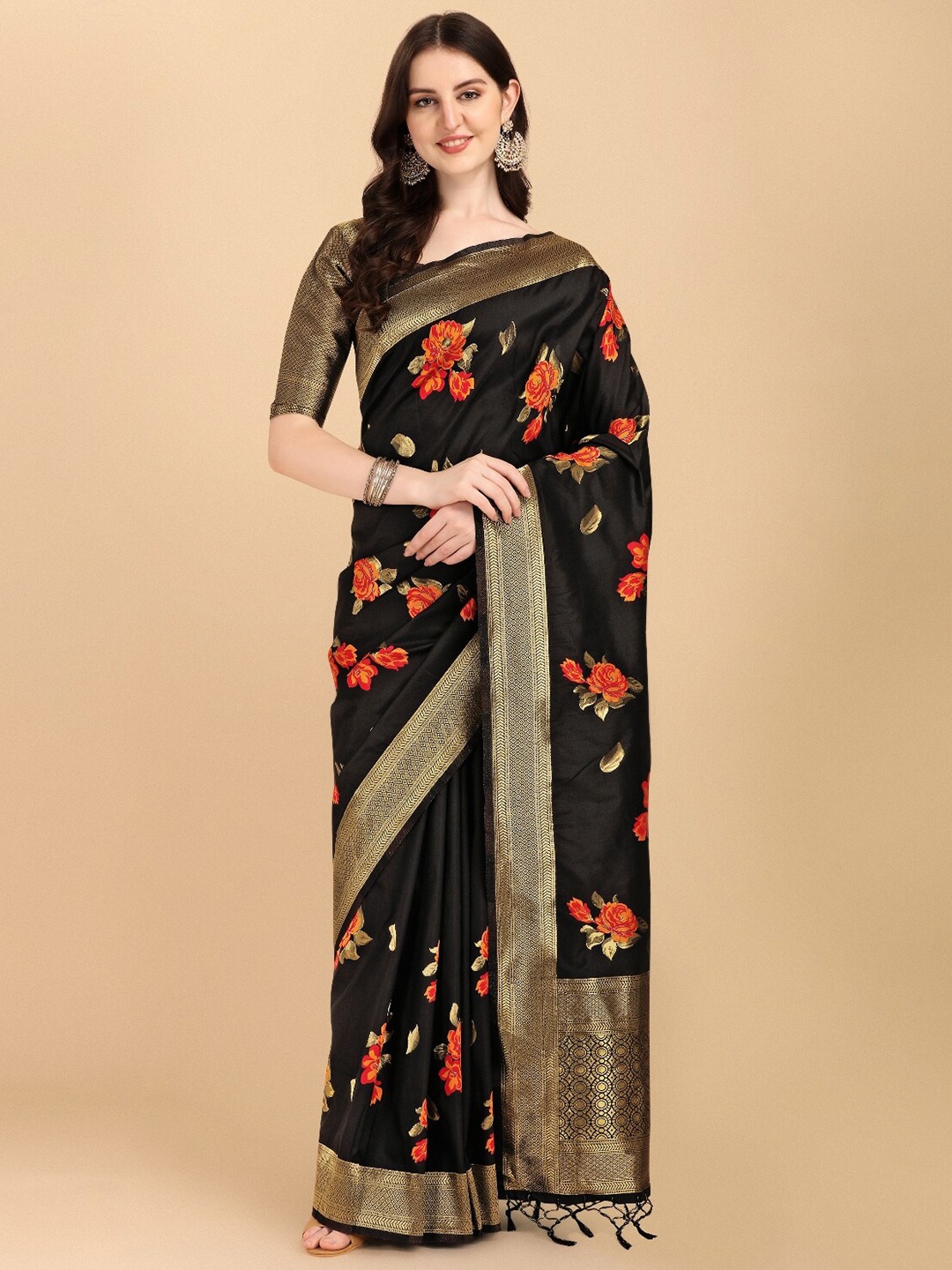 

DIVASTRI Floral Printed Zari Banarasi Saree, Black