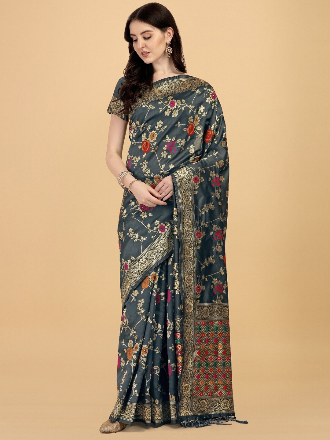 

DIVASTRI Floral Woven Design Zari Banarasi Saree, Grey