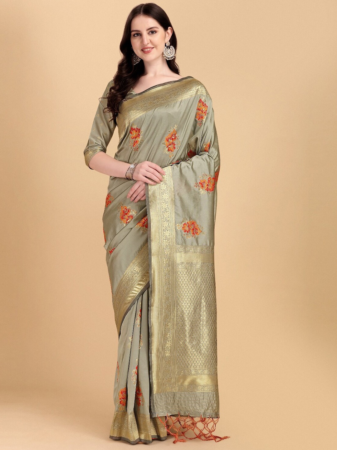 

DIVASTRI Ethnic Motifs Woven Design Zari Banarasi Saree, Cream