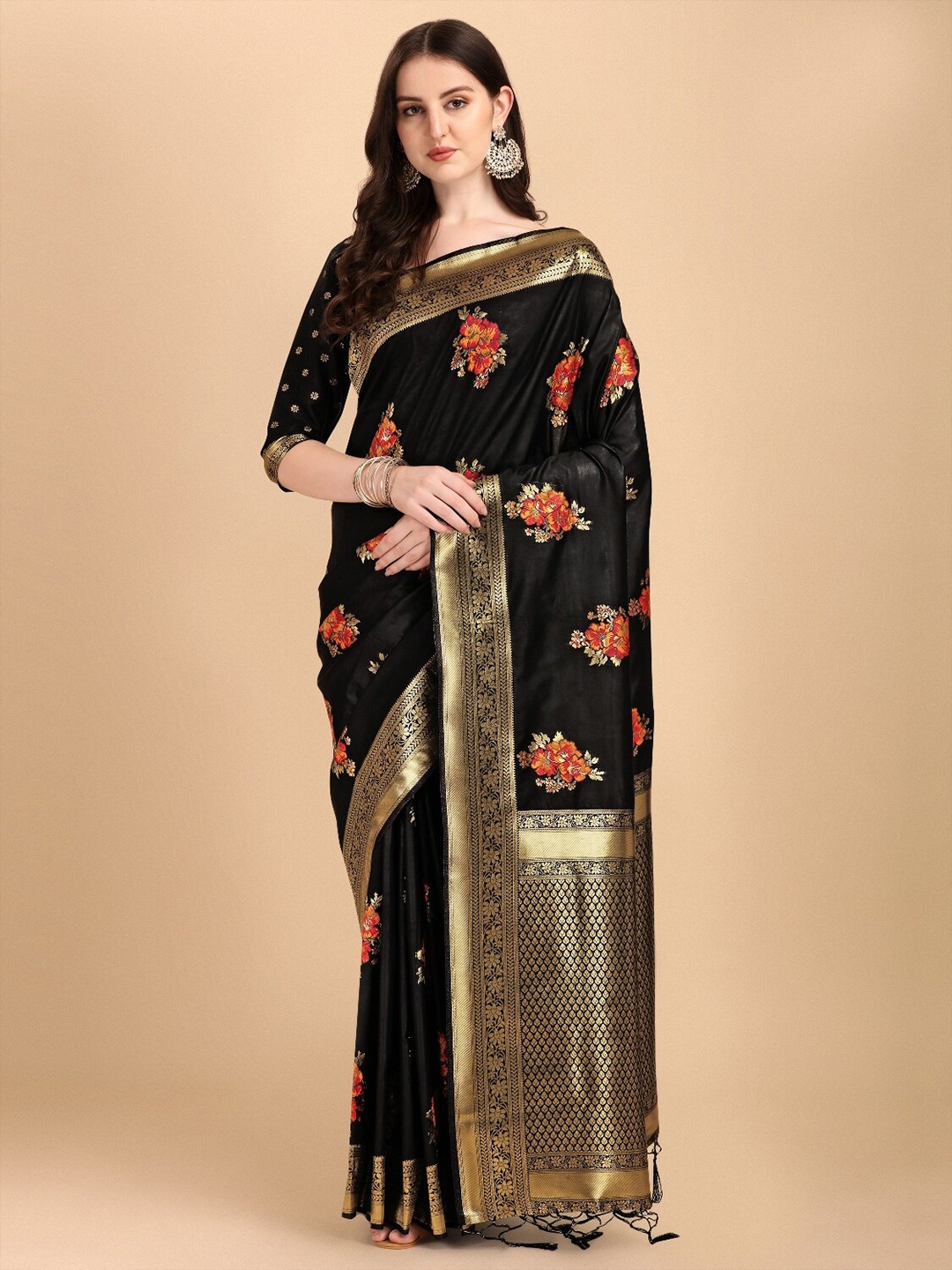 

DIVASTRI Floral Woven Design Zari Banarasi Saree, Black