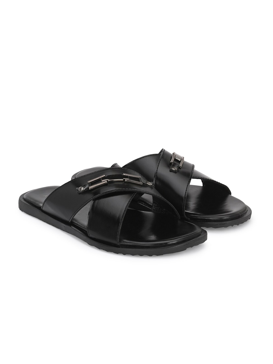 

ATTITUDIST Men Buckled Cross Over Sliders, Black