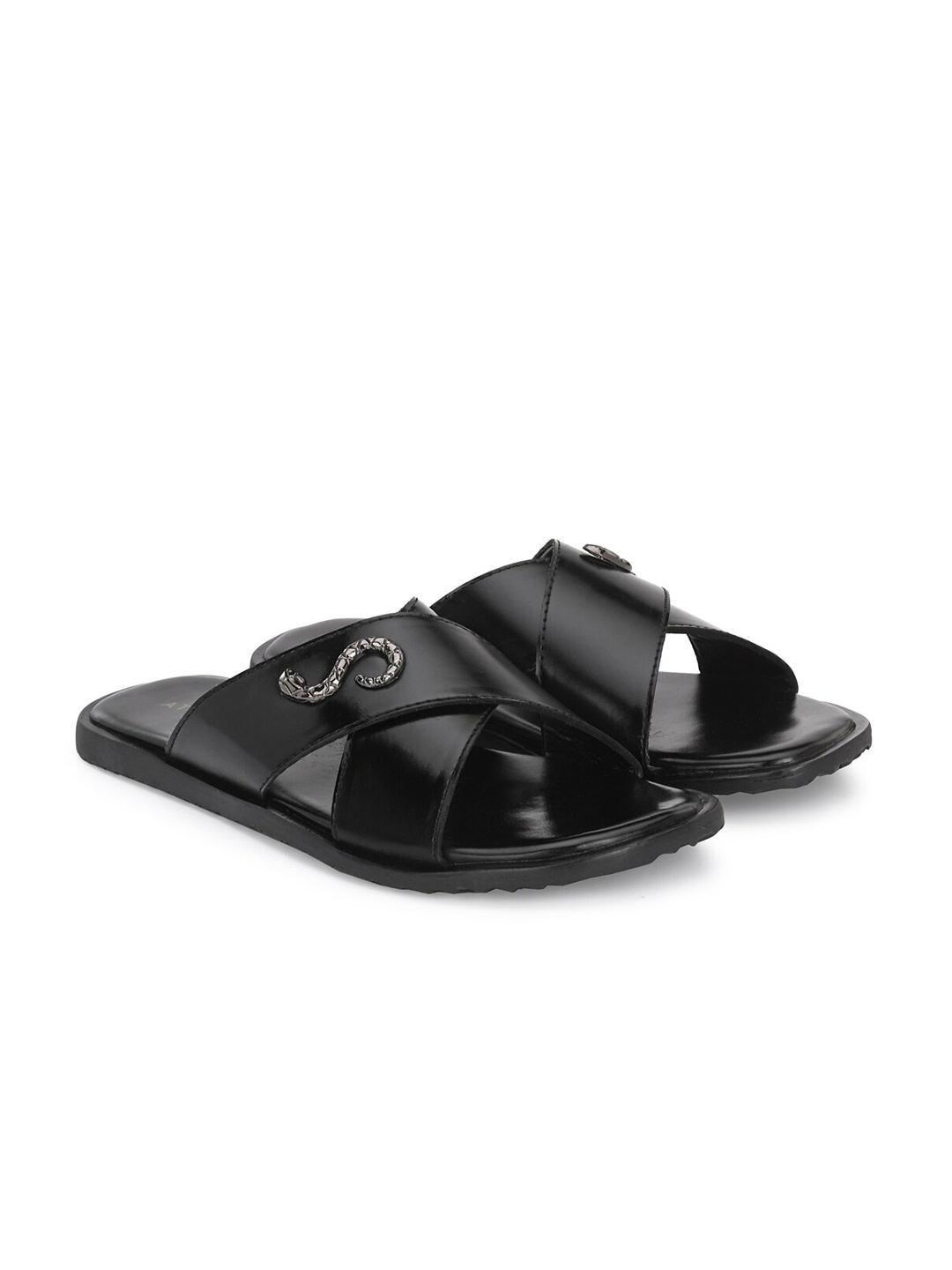 

ATTITUDIST Men Embellished Cross Strap Comfort Sandals, Black