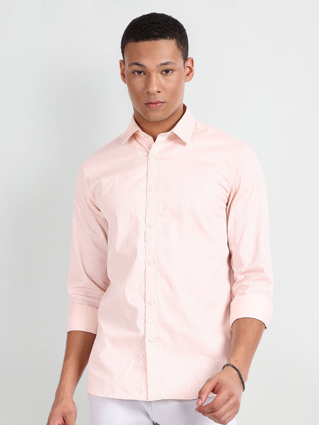 

Flying Machine Slim Fit Opaque Printed Casual Shirt, Pink