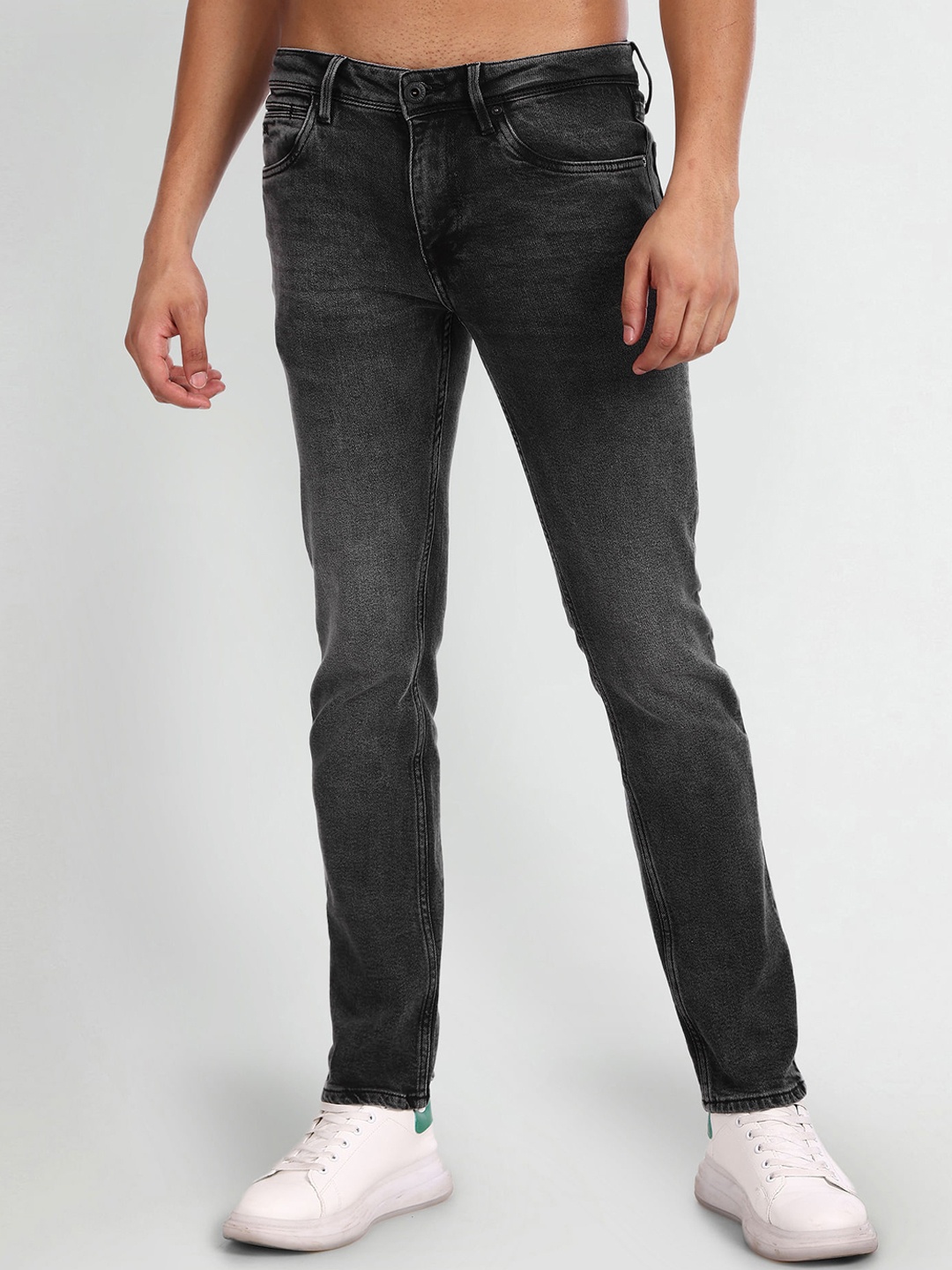 

Flying Machine Men Clean Look Tapered Fit Stretchable Jeans, Grey