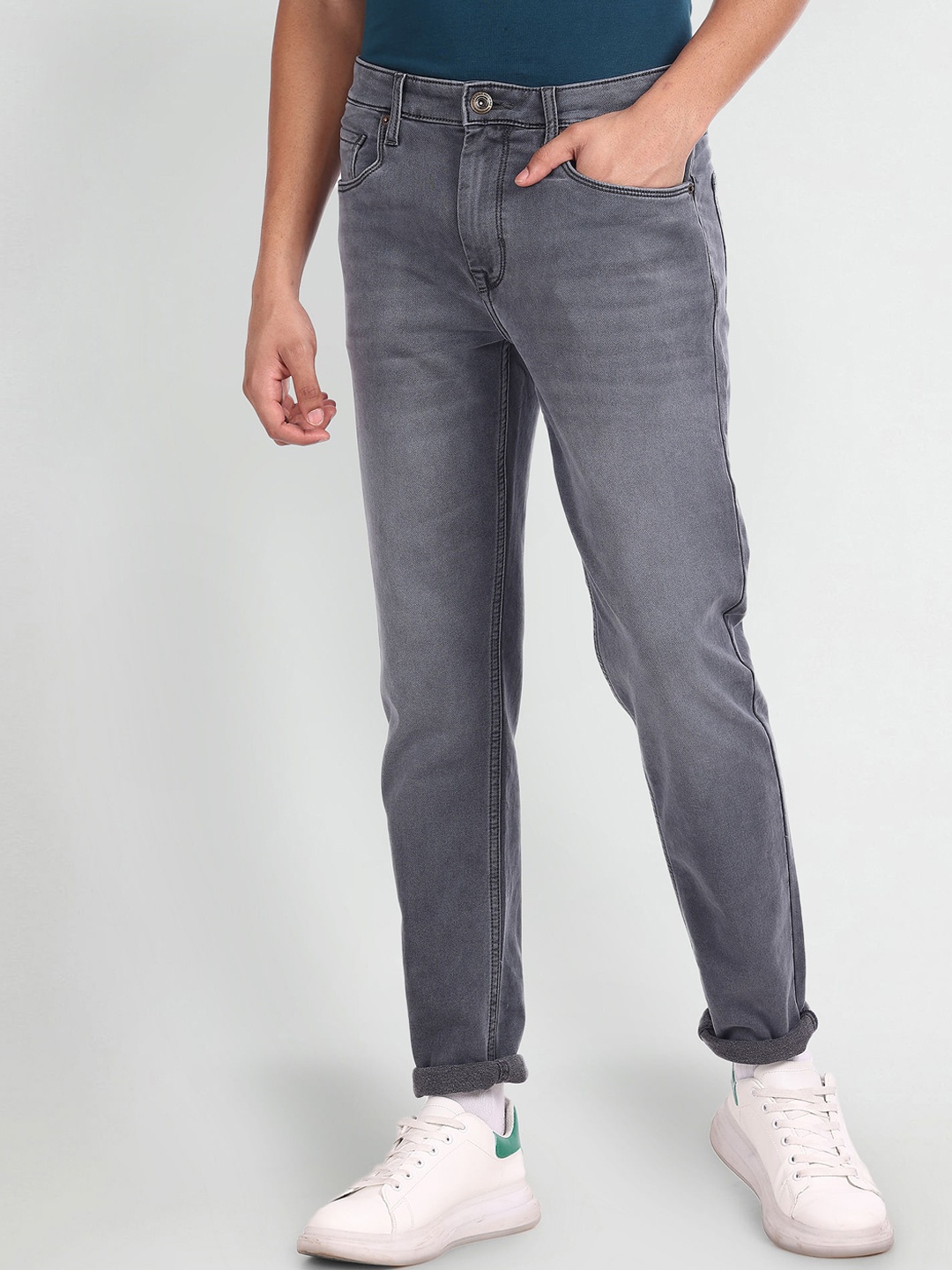 

Flying Machine Men Clean Look Heavy Fade Tapered Fit Stretchable Jeans, Grey