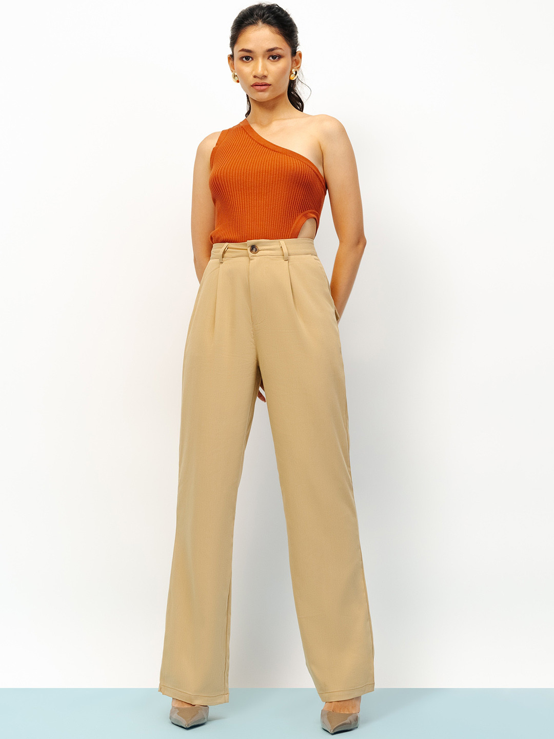 

FREAKINS Women Cream-Coloured Straight Fit Pleated Parallel Trousers