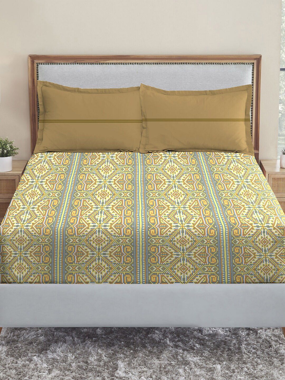 

MYTRIDENT Celebrate Yellow Dusk & Dawn Flat 144TC Queen Cotton Bedsheet Set