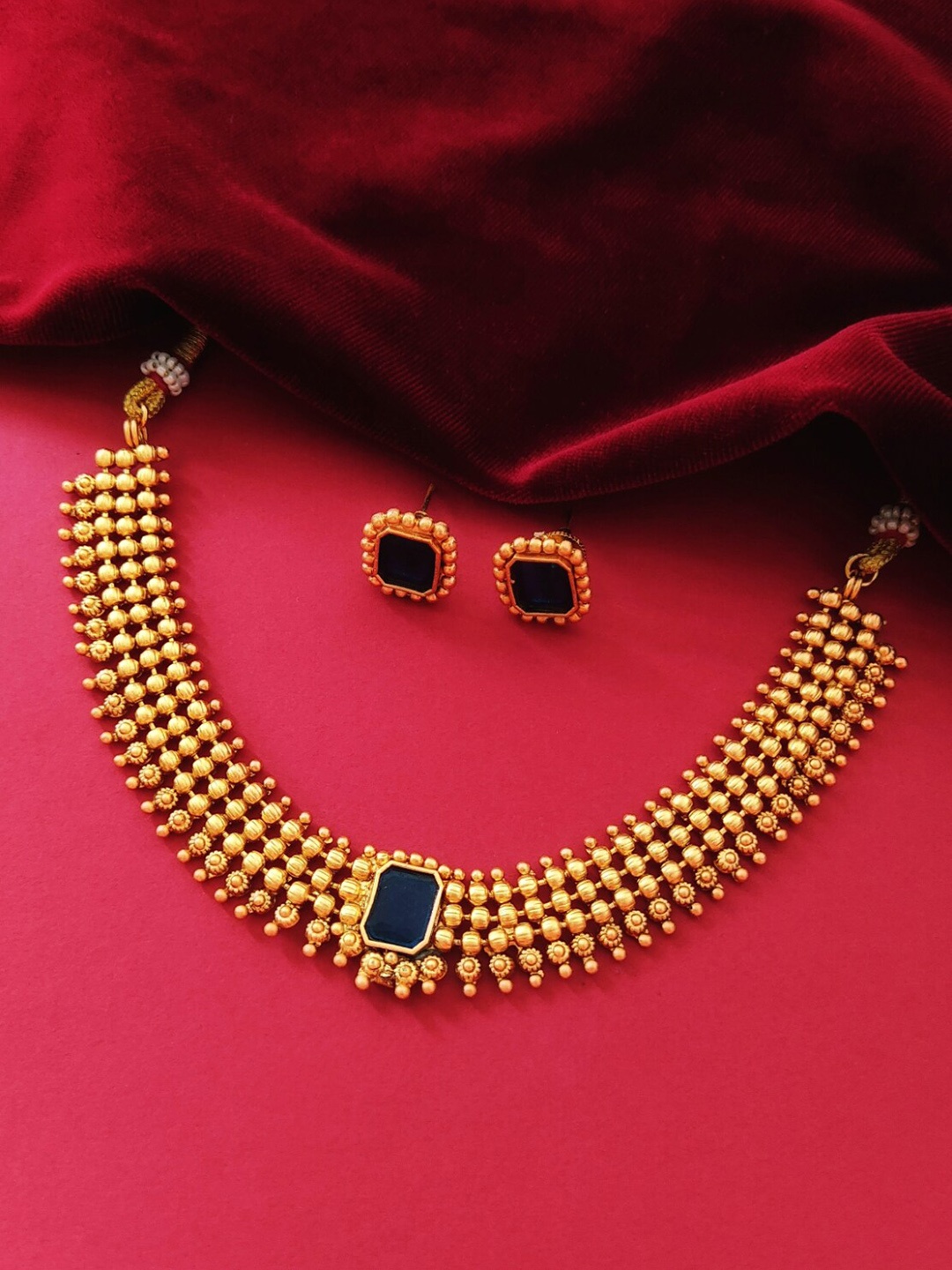 

Pihtara Jewels Gold-Plated Stone-Studded Jewellery Set