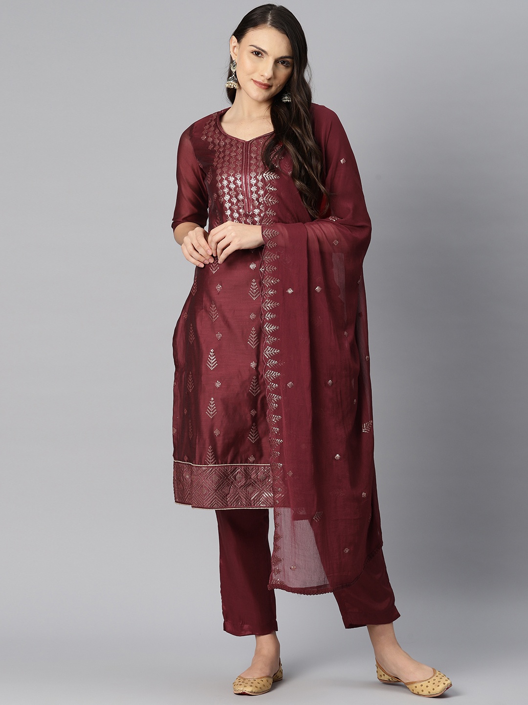 

Sunehri Women Yoke Design Regular Kurta with Trousers & With Dupatta, Maroon