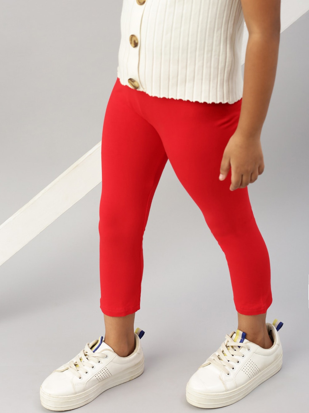

De Moza Girls Three Fourth Length Leggings, Red