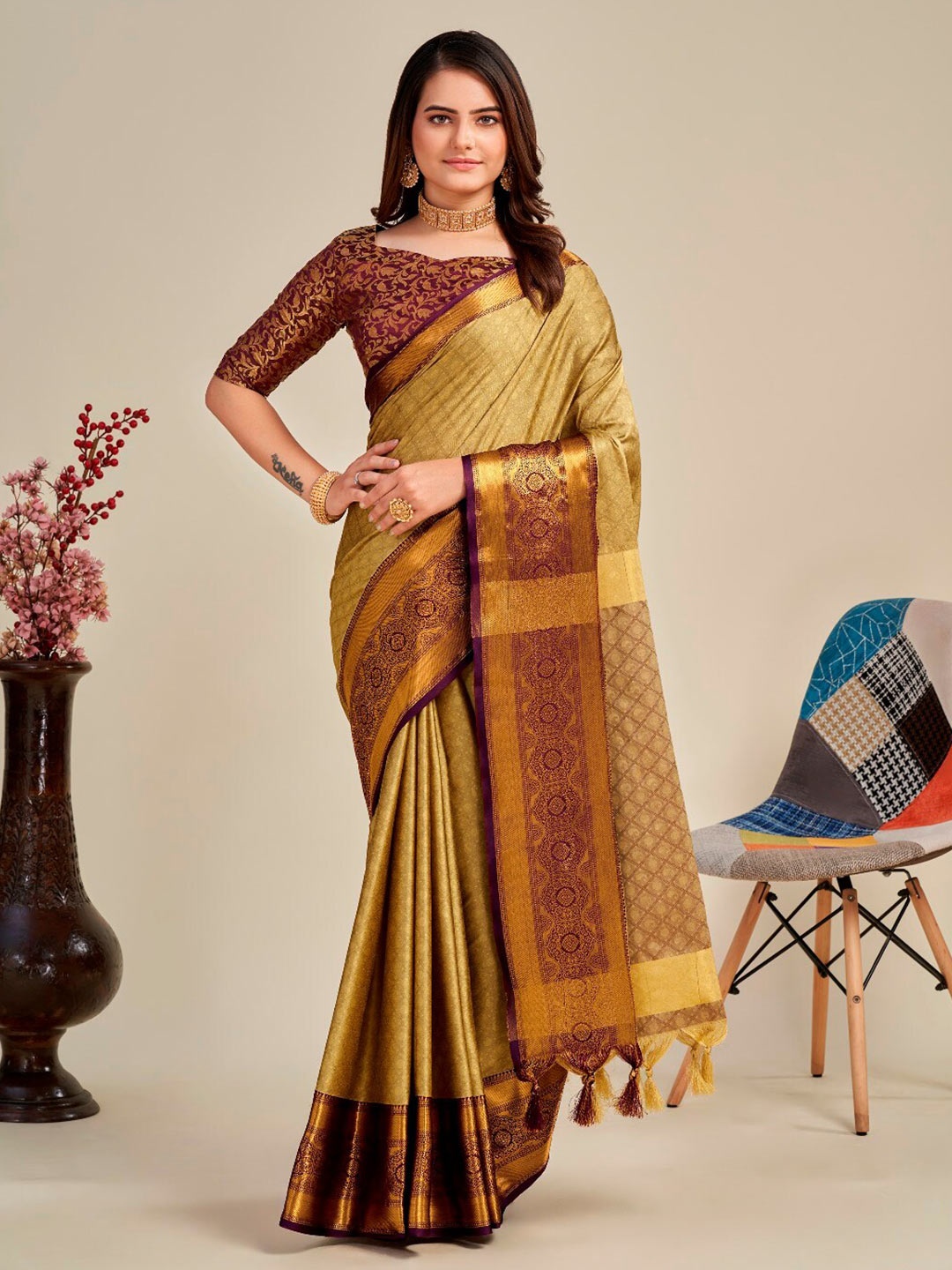 

AVANTIKA FASHION Woven Design Zari Detailed Art Silk Banarasi Saree, Cream